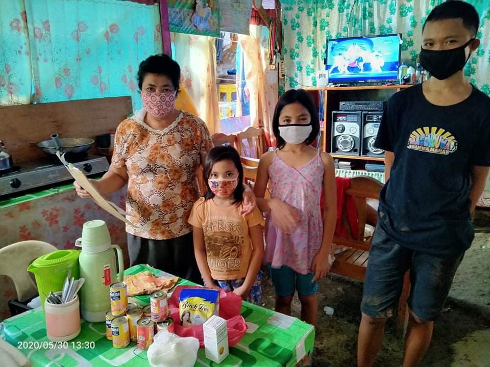 All household members present during relief distribution during community quarantine in Davao (photo c/o of HPFPI Davao)